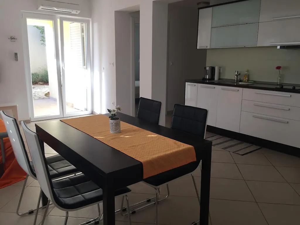 Gavza Luna Apartment Cres Κροατία