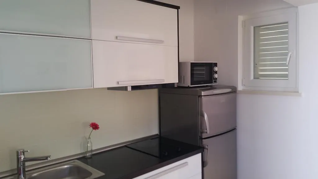 Gavza Luna Apartment Cres